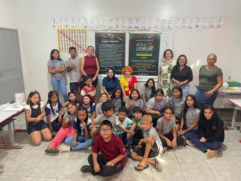 Mostra de Literatura Acreiativa descentralizando o acesso